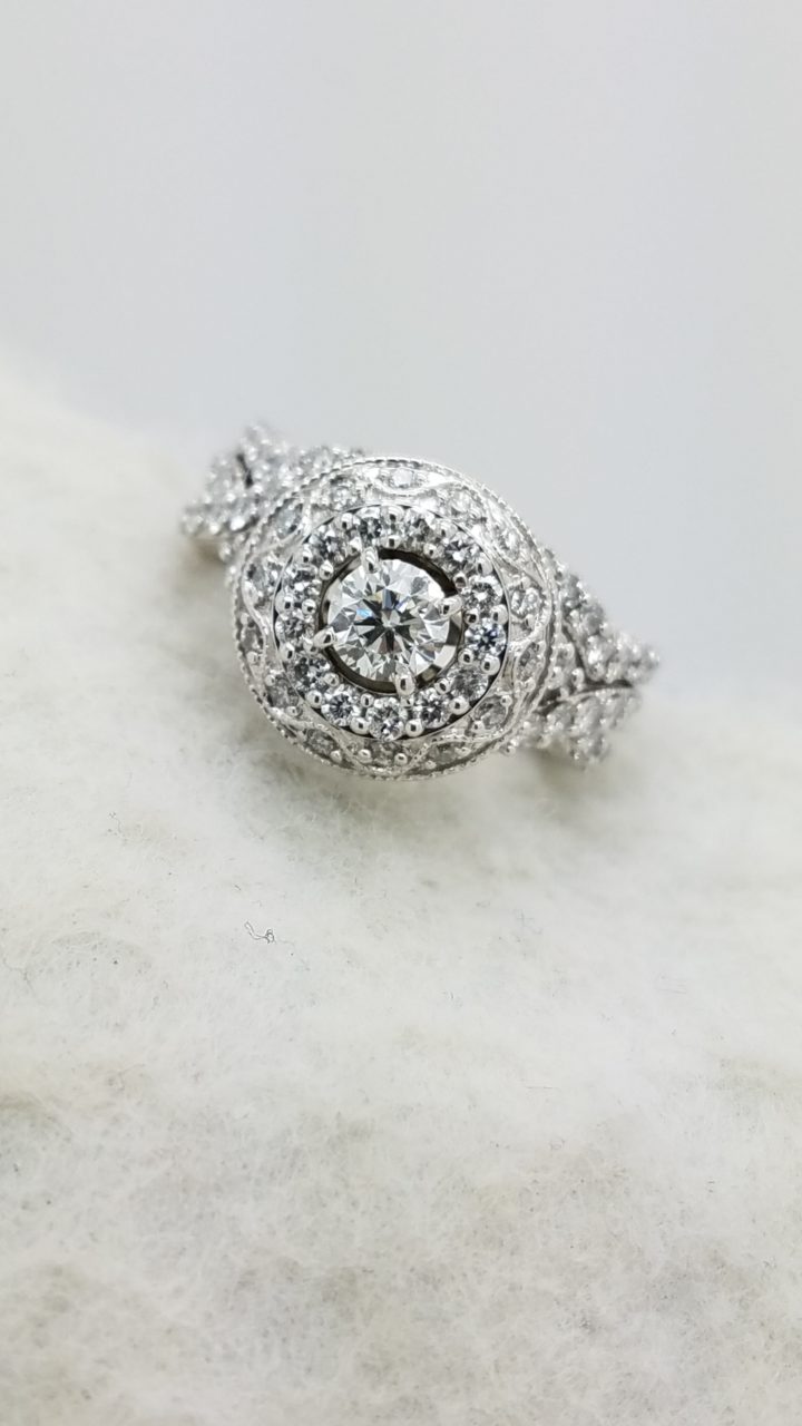 14K	White Gold	Halo engagement  milgrain band	0.40+1.00	Ct.	R	Cut	J/SI	DIAMOND		PRONG/PAVE	CLUSTER	ring