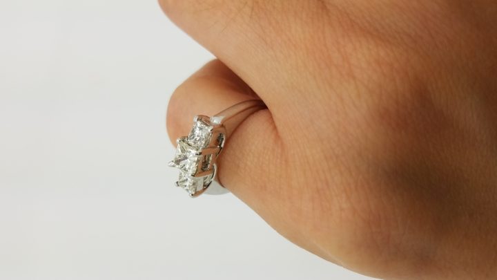 14K	White Gold & Platinum	Past, Present, Future	1.00	ct.	PR	Cut	Diamond	K	SI2	4-prong	Three-Stone	Engagement-Ring