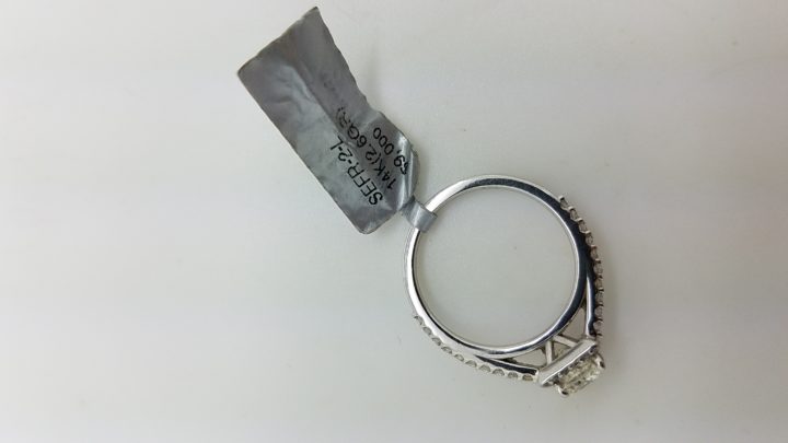 14K	White Gold	Halo	.89,.48	ct.	PR+R	Cut	Diamond	K-VVS2		4-prong	Solitaire with Accents	Engagement-Ring