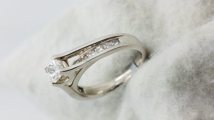 14K	White Gold	cathedral	0.50+0.60	ct.	PR	Cut	Diamond	J	I1	4-prong	Solitaire with Accents	Engagement-Ring