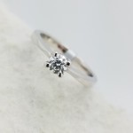 18K	White Gold	Classic engagement	0.27	ct.	R	Cut	Diamond	J	I1