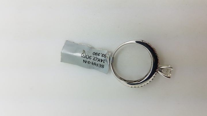 14K	White Gold	Lace style mounting	.57 + .65	ct.	R	Cut	Diamond	H	VS2	4-prong/pave	Solitaire with Accents	Engagement-Ring