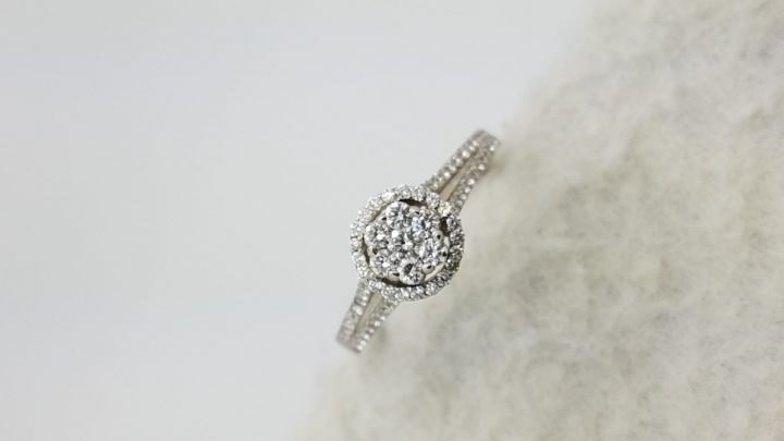 18K	White Gold	Flower halo	1.25	ct.	R	Cut	Diamond	I	SI1	Shared Prong	Cluster	Engagement-Ring