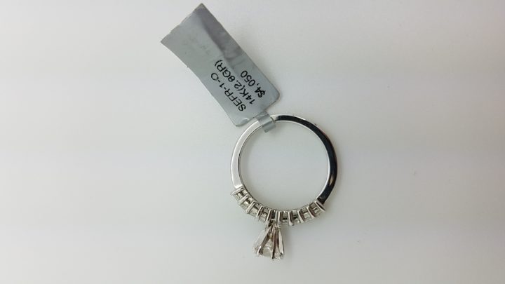 14K	White Gold		0.53+0.49	ct.	Princess	Cut	Diamond	4-prong	Solitaire with Accents		Engagement-Ring