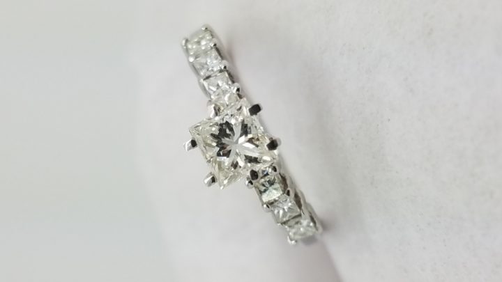 14K	White Gold		0.53+0.49	ct.	Princess	Cut	Diamond	4-prong	Solitaire with Accents		Engagement-Ring