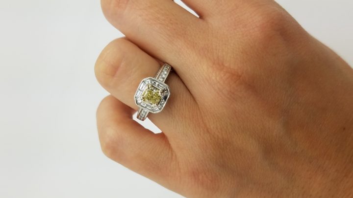 18K	TT	halo milgrain	0.80+1.00	ct.	RAD+B+R	Cut	Diamond	4-prong/ channel/pave	Solitaire with Accents		Engagement-Ring