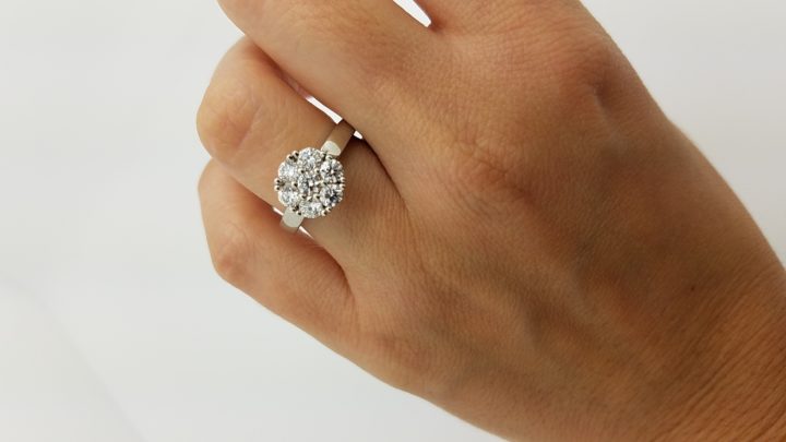 18K	White Gold	cluster	1.00	ct.	R	Cut	Diamond	Shared Prong	Cluster		Engagement-Ring