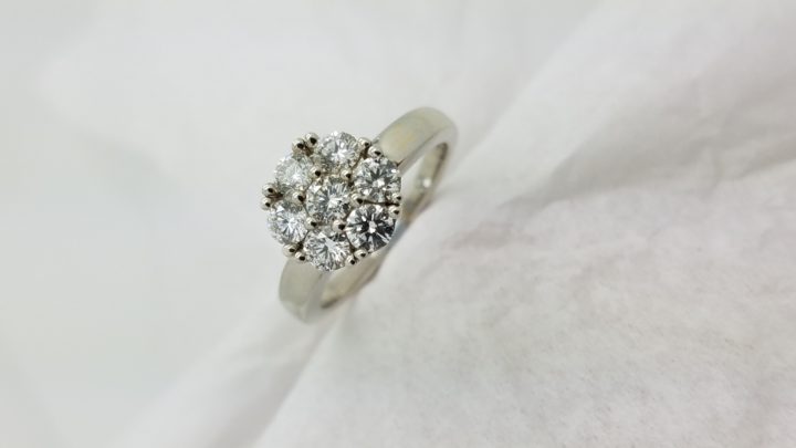 18K	White Gold	cluster	1.00	ct.	R	Cut	Diamond	Shared Prong	Cluster		Engagement-Ring