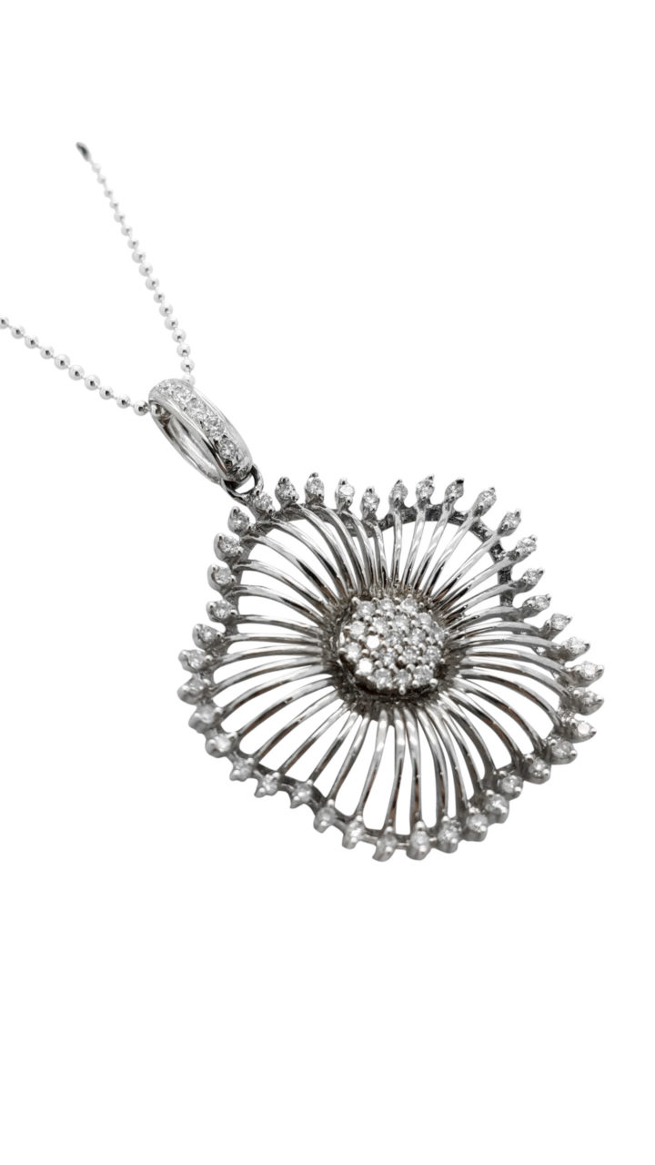 BLOSSOM FLOWER ARTISTIC	0.70	ct		DIAMOND		18K	White Gold	5.3	G	FLOWER			necklace-pendant