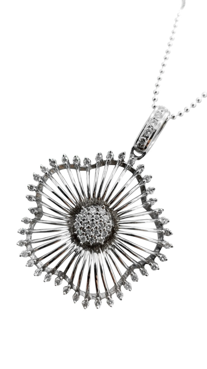 BLOSSOM FLOWER ARTISTIC	0.70	ct		DIAMOND		18K	White Gold	5.3	G	FLOWER			necklace-pendant