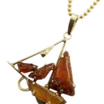 VINTAGE AMBER	1.9	G	SHIP necklace-pendant