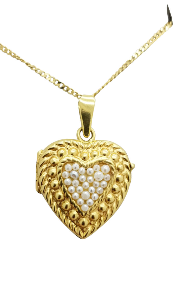 Vintage   Pearl        18K        Yellow Gold        7.1        G        Heart        Locket  necklace-pendant