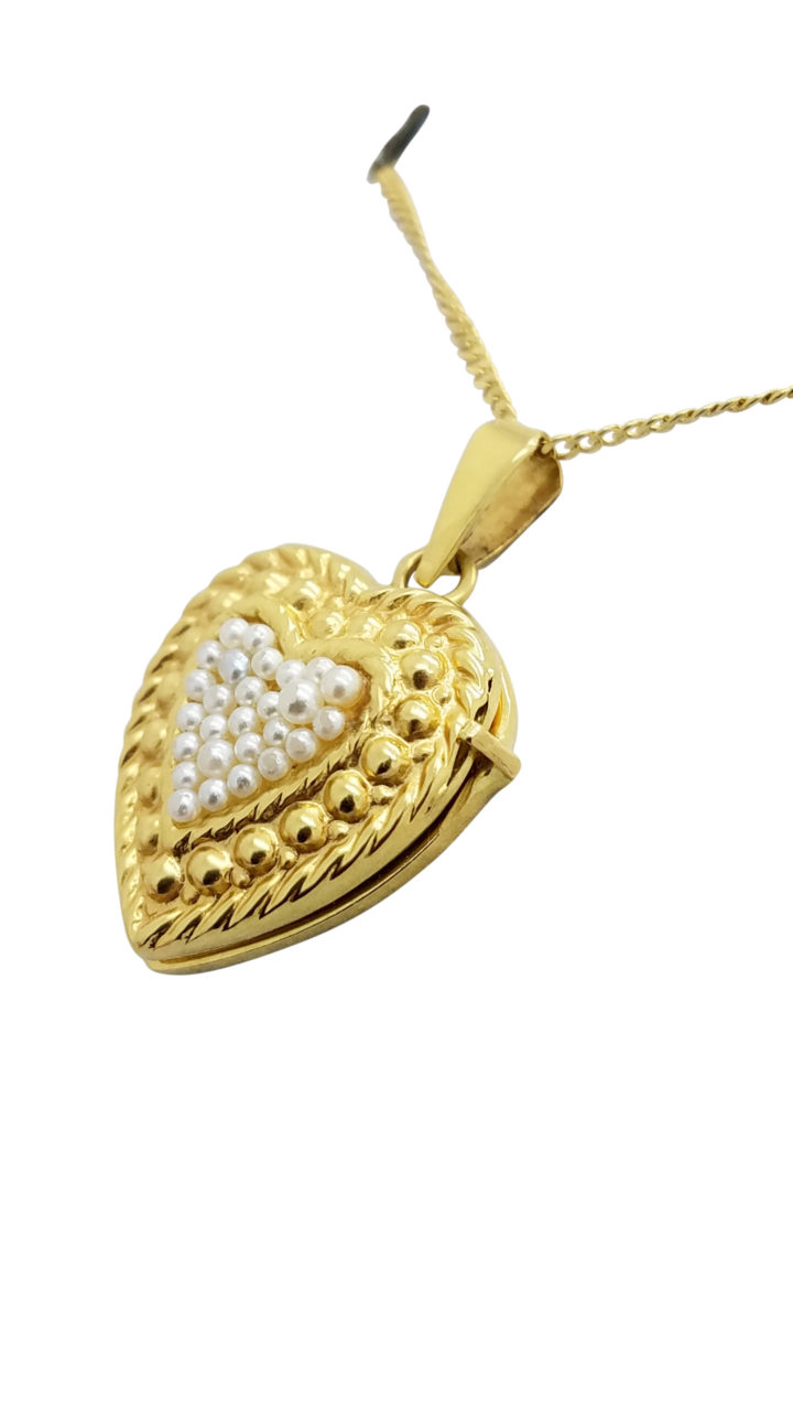 Vintage   Pearl        18K        Yellow Gold        7.1        G        Heart        Locket  necklace-pendant