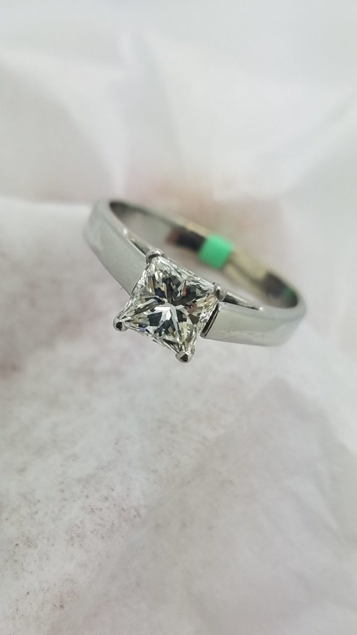 19866730_10155357572132332_1554415635_o